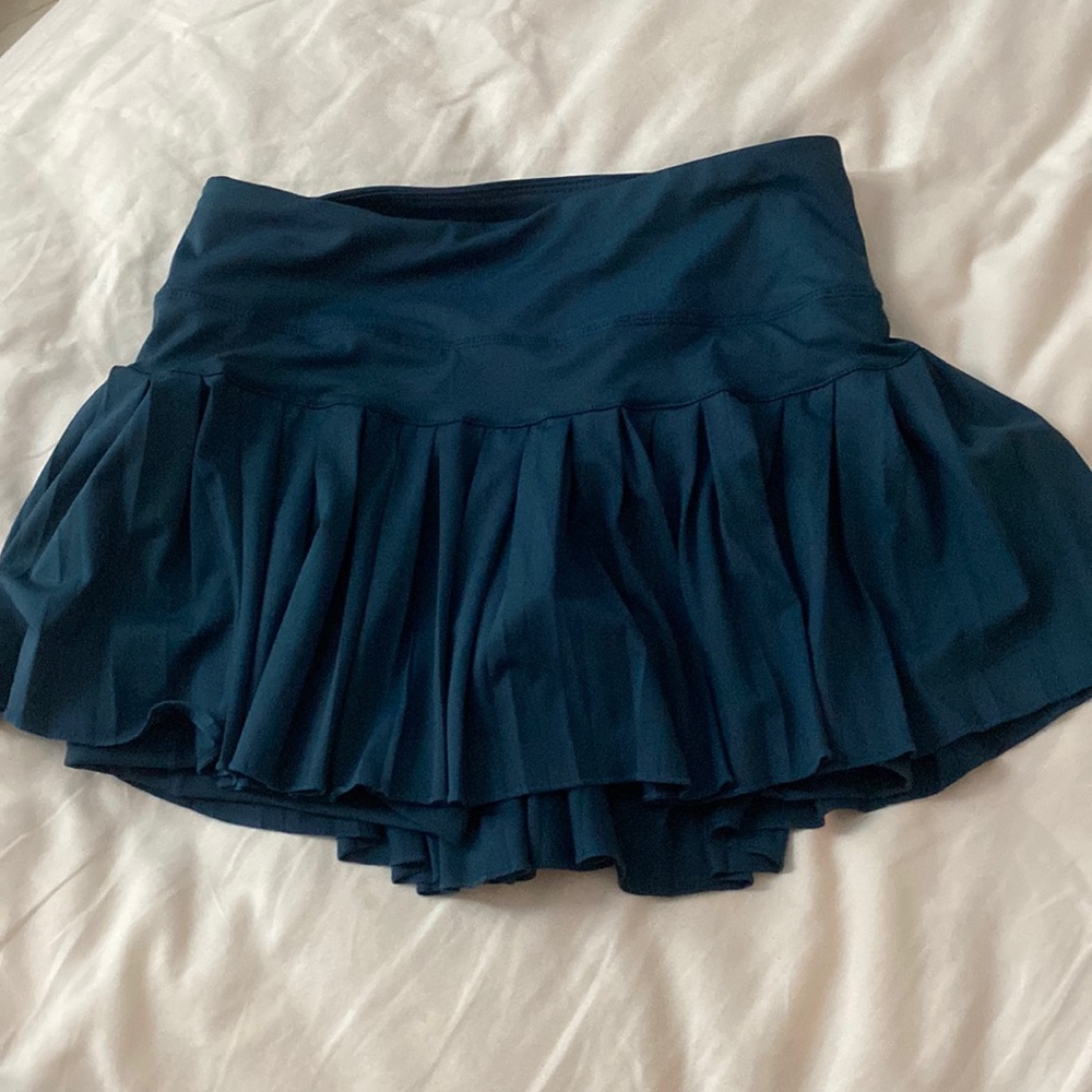 Navy gold hinge athletic skirt size small